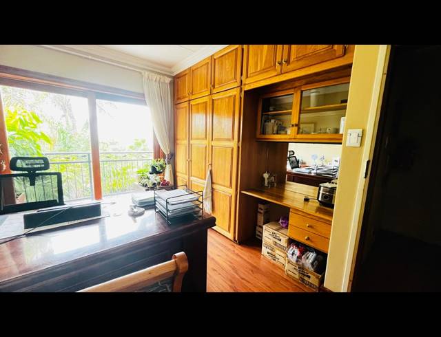 640M² OFFICE FOR SALE IN MORELETA PARK
